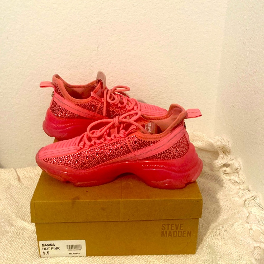 Steve Madden Sneakers